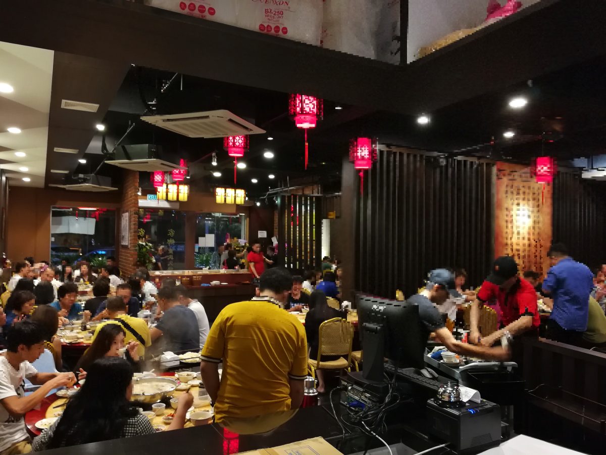 家乡门店繁忙的用餐高峰实况